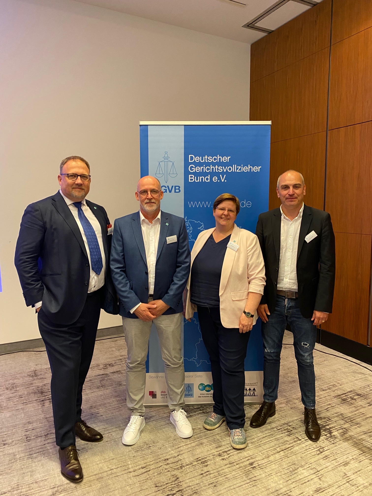 Digitalisierung und Modernisierung – DGVB